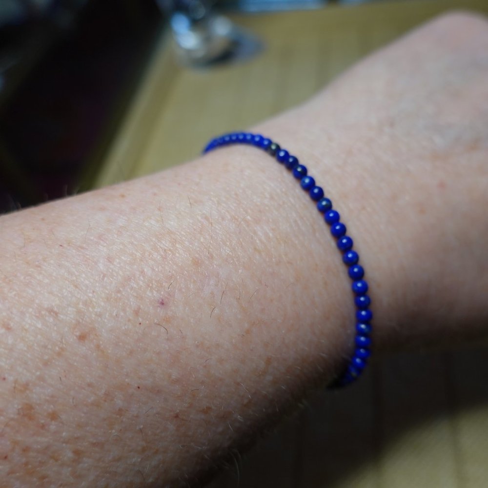 (NWT) Lapis Lazuli Beaded Bracelet (Fits Sm to Lg Wrist)